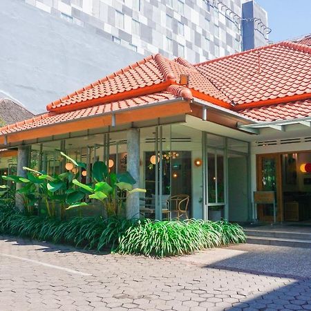 Capital O 1616 Setiabudhi Indah Hotel バンドゥン エクステリア 写真