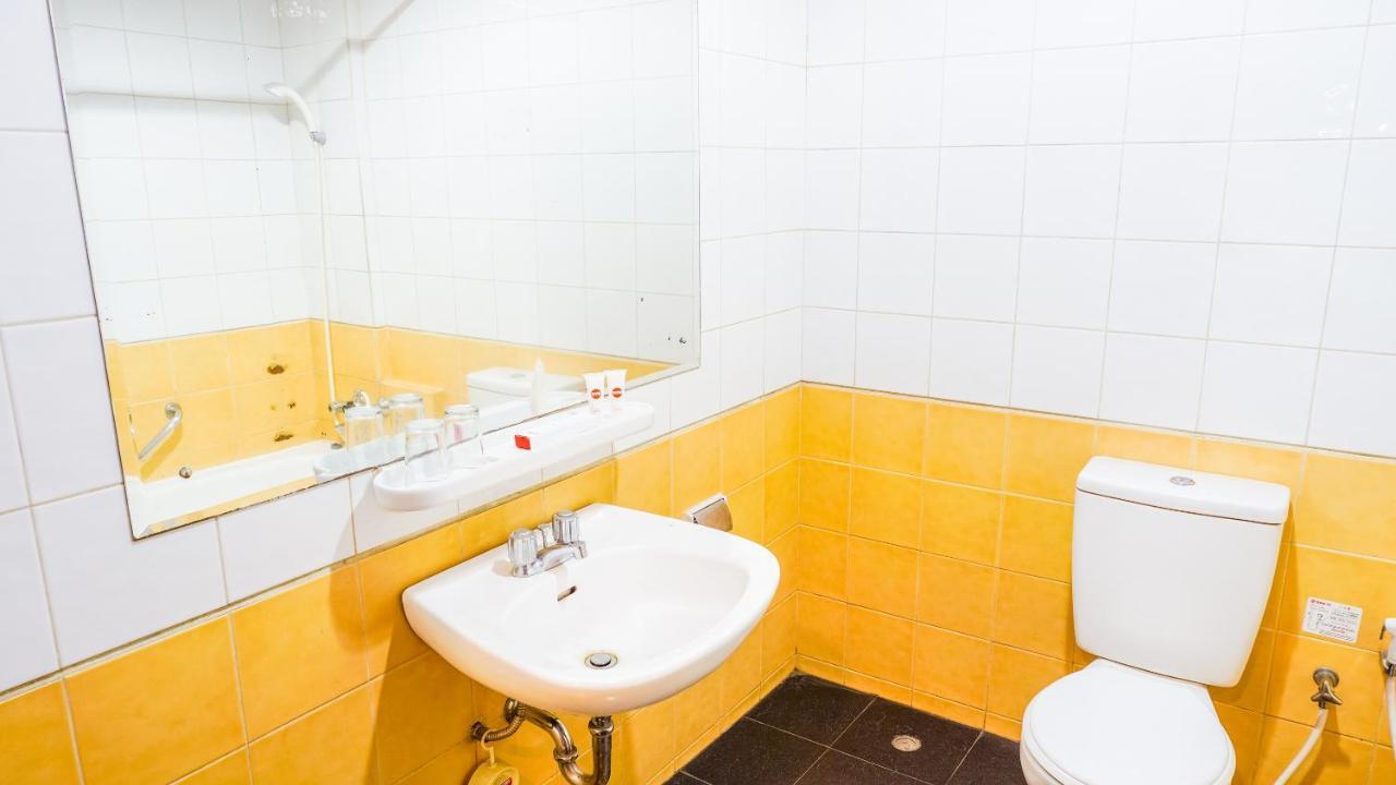 Capital O 1616 Setiabudhi Indah Hotel バンドゥン エクステリア 写真