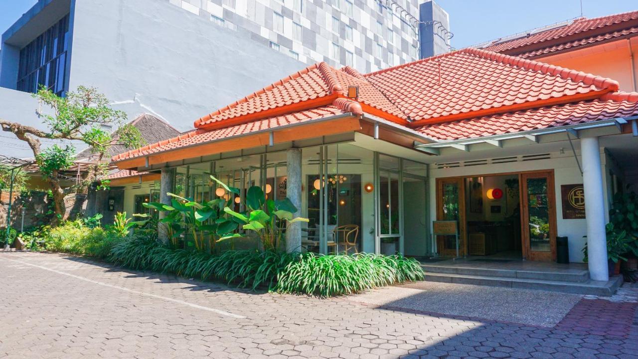 Capital O 1616 Setiabudhi Indah Hotel バンドゥン エクステリア 写真