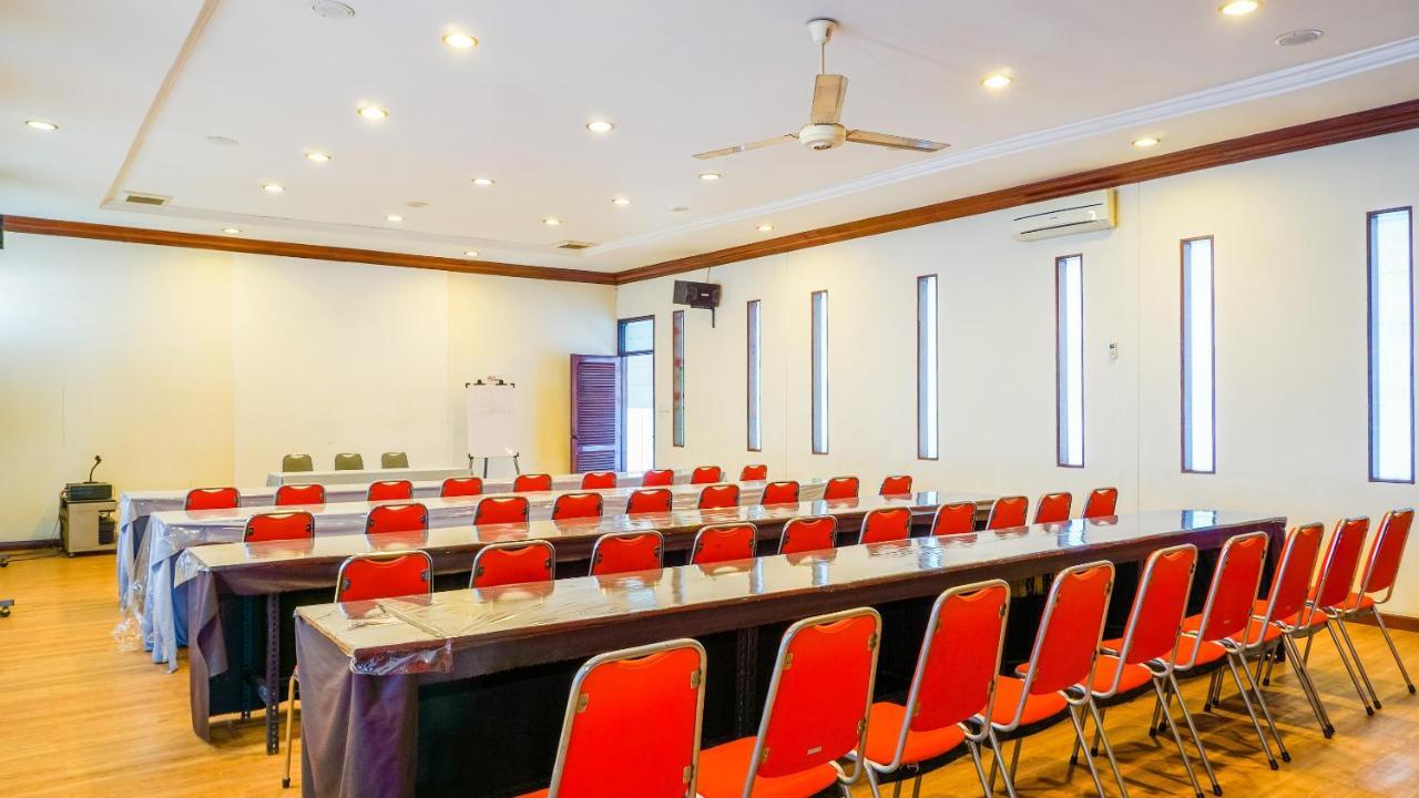 Capital O 1616 Setiabudhi Indah Hotel バンドゥン エクステリア 写真